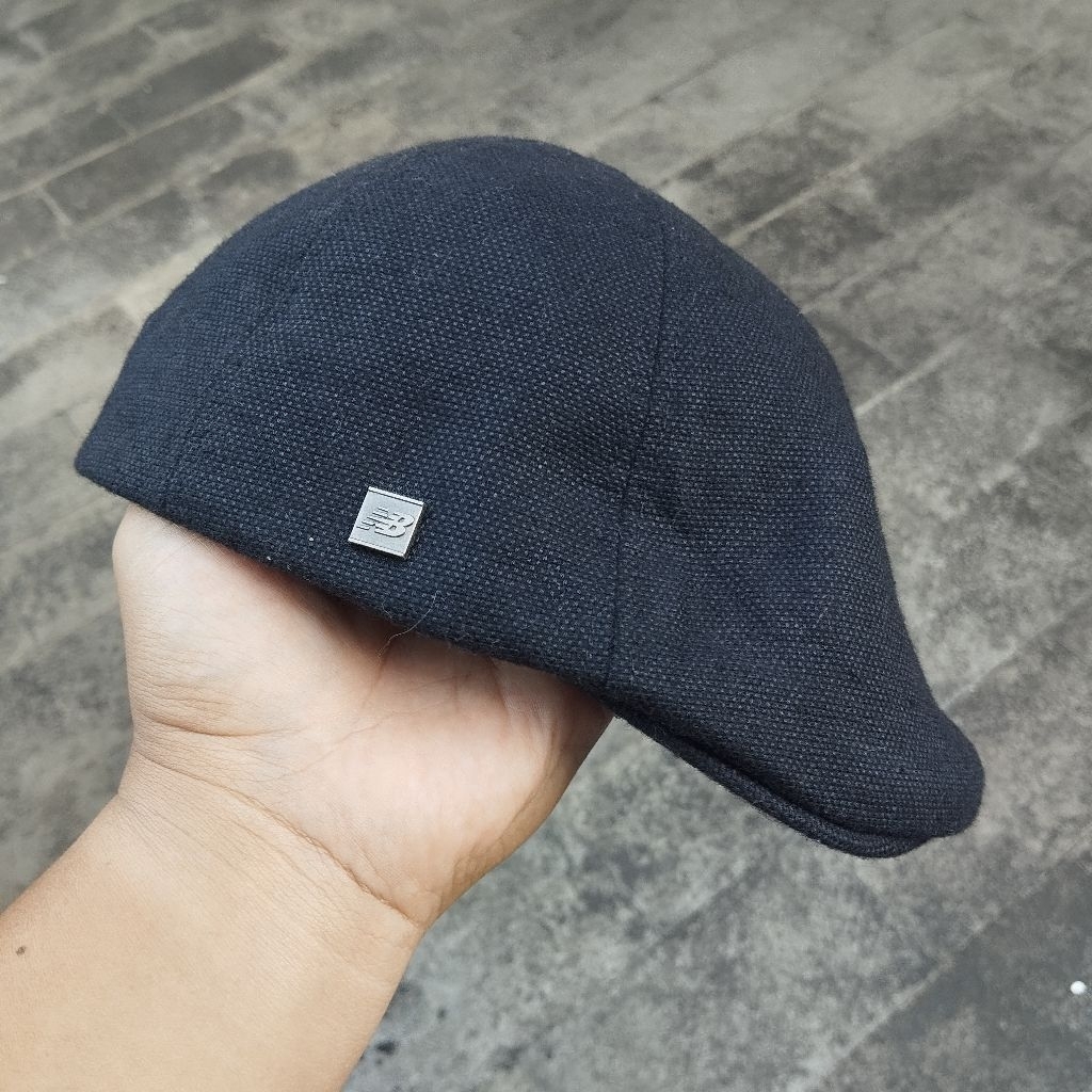 Topi flatcap copet pelukis NEW BALANCE ORIGINAL hitam