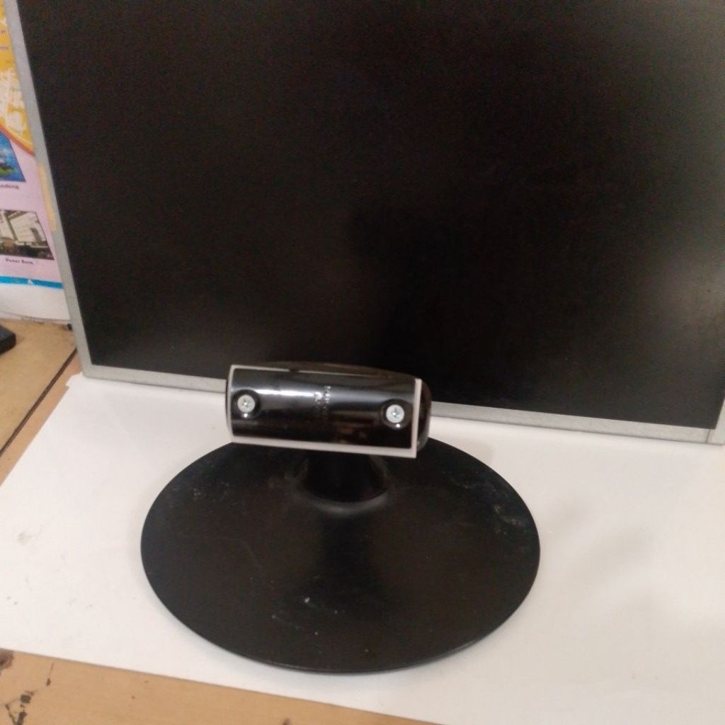 KAKI MONITOR SAMSUNG 19" BEKAS COPOTAN