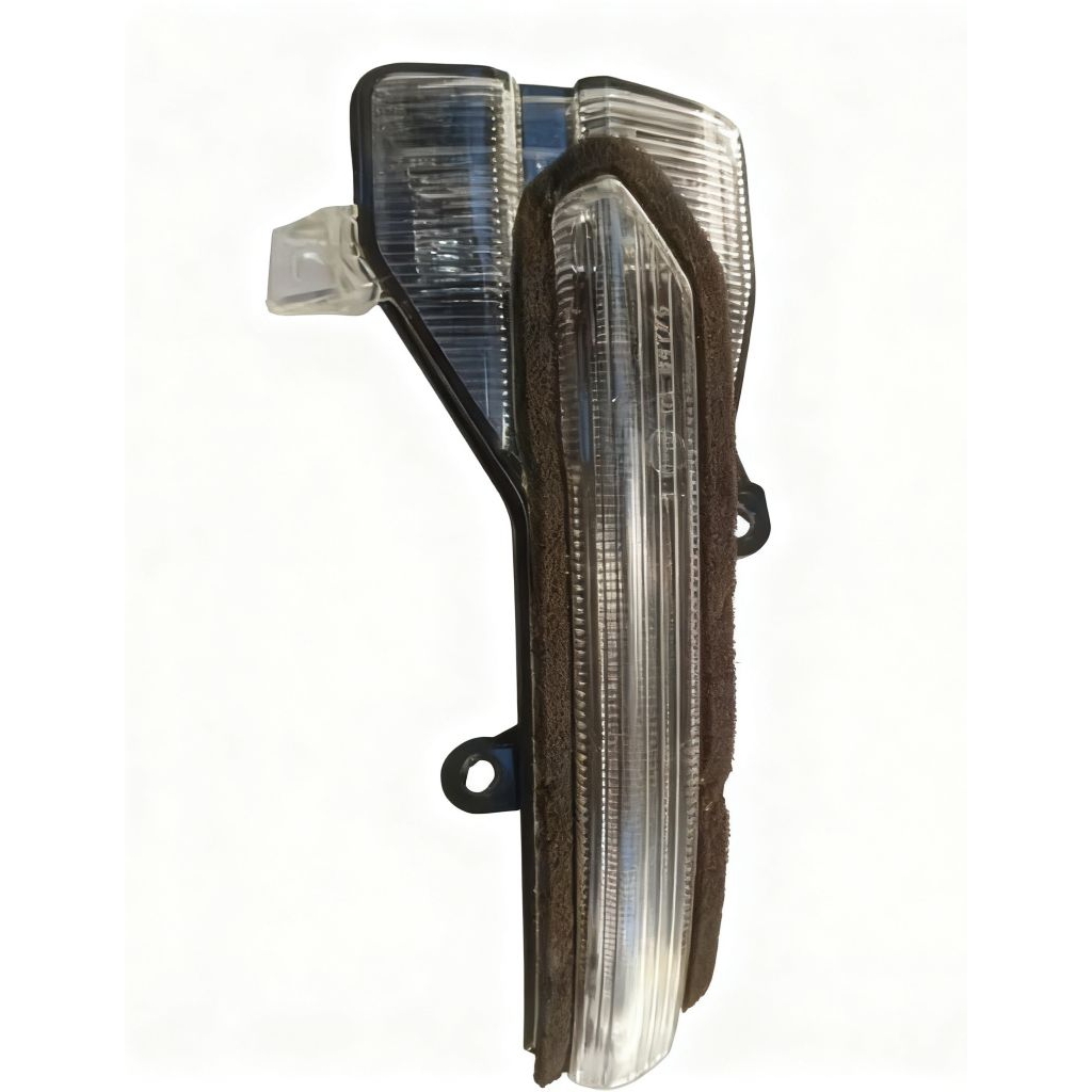 lampu sen spion rush.all new Avanza,senia, Terios,agia, Avanza, bagian kanan bekas pakai