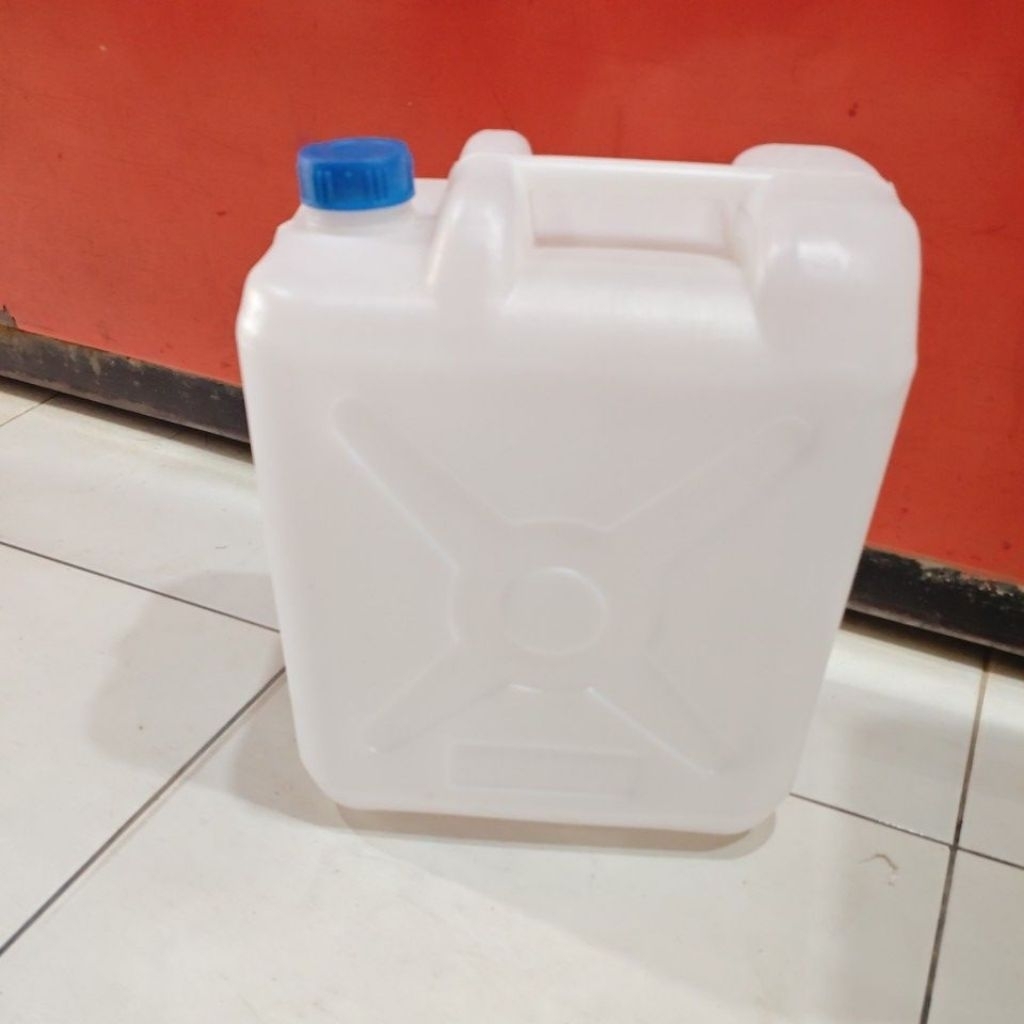 Deregen minyak 10 liter warna putih