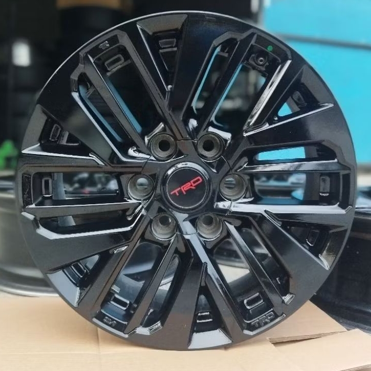 velg fortuner Trd black r18 original. satuan