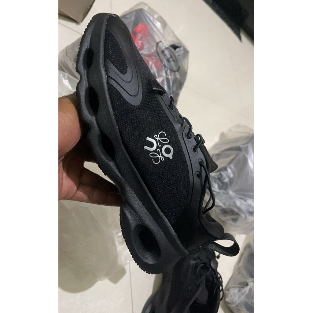 LIVE SEPATU HITAM OC