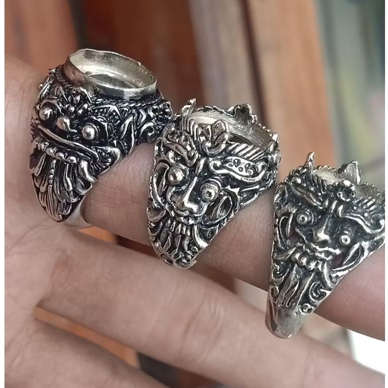 ring Bali ukir Barong