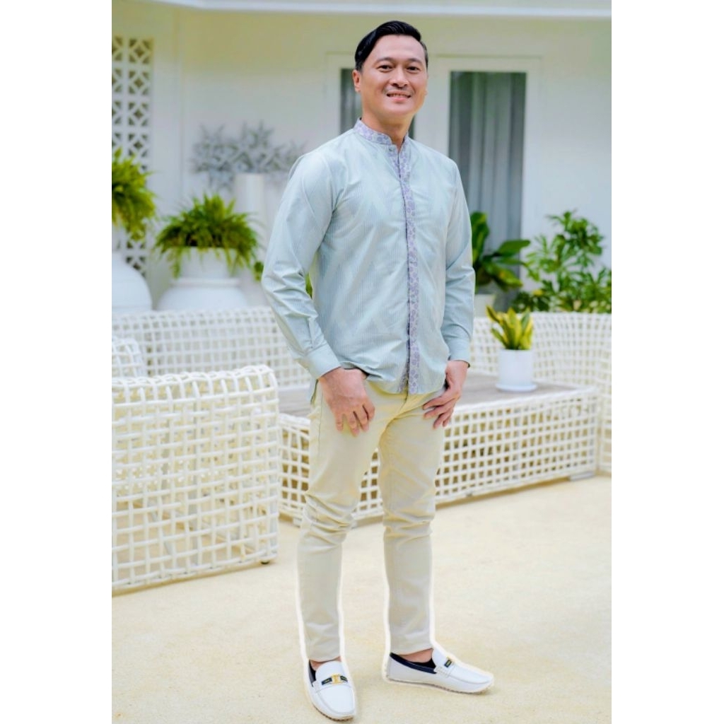 koko benang jarum barry shirt