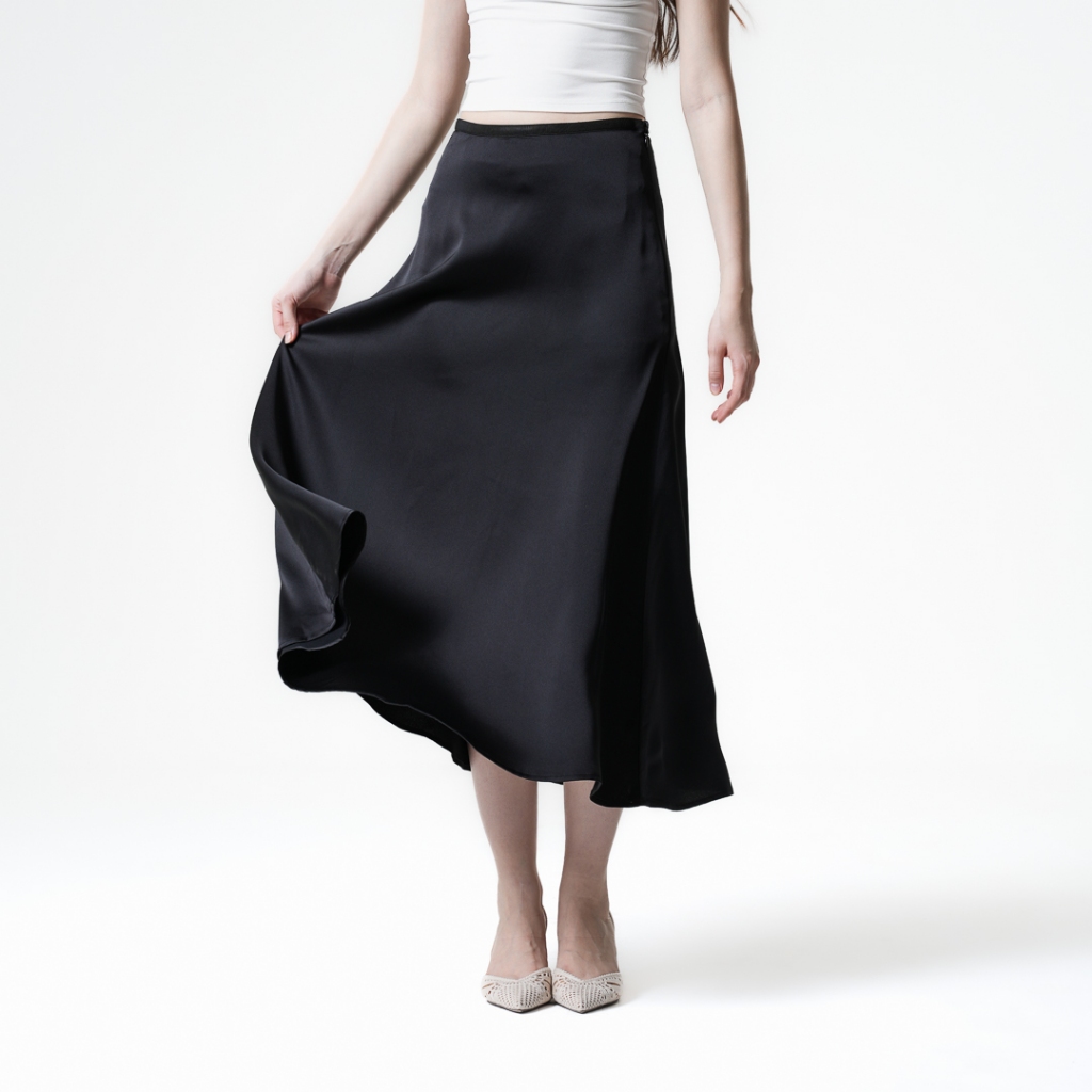 Mississippi Satin Skirt Bawahan Wanita Rok LIN000704M Hitam