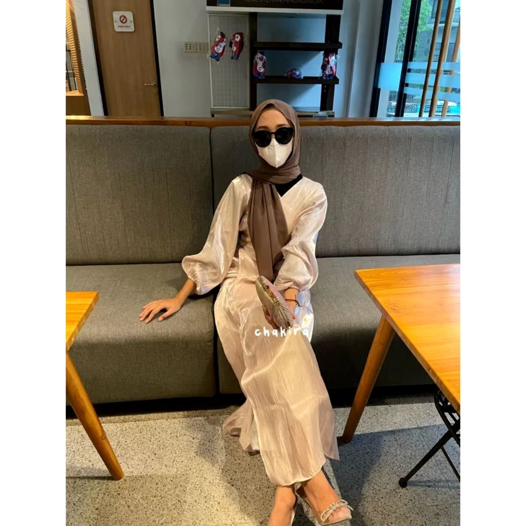 Preloved shimmer dress/shimmer outer/dress 4 look/dress silk lebaran/kimono dress/wrap dress