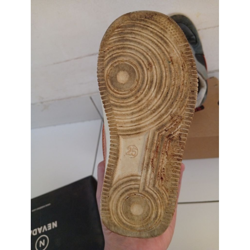 PRELOVED SEPATU JACKSON KIDS