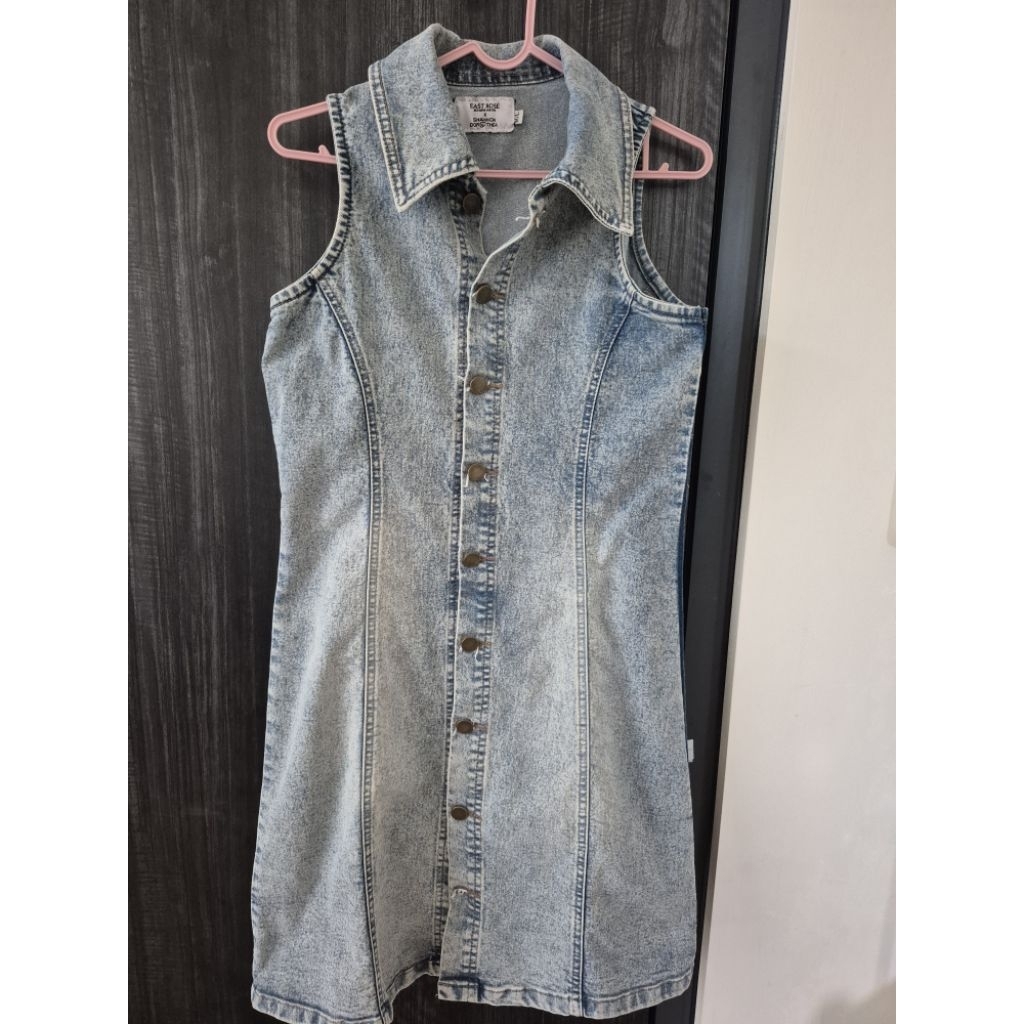 preloved East Rose jeans dress