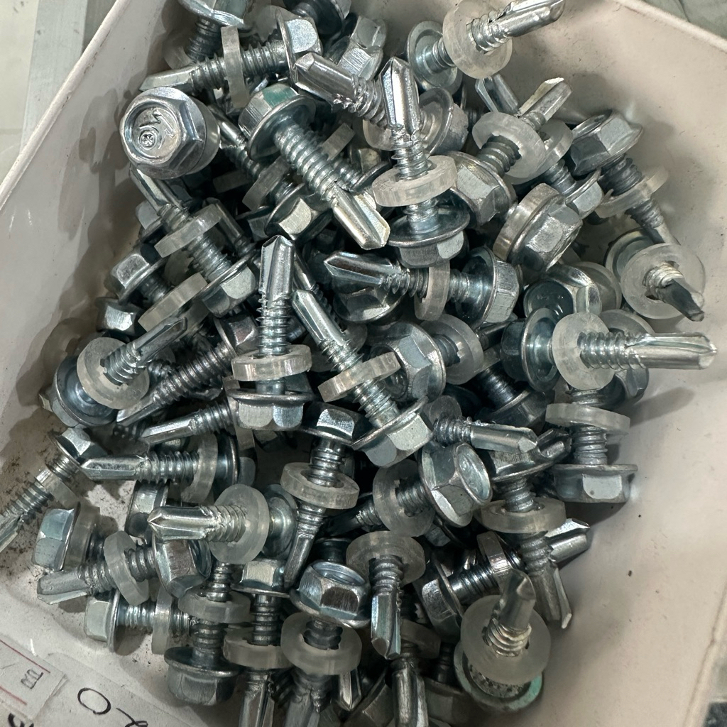 Baut drilling atap m8 ukuran 12 x 20 12 x 30 12x40 12x60 baut drilling baja ringan sekrup atap