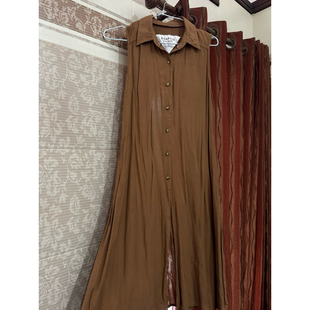 preloved outer graphis