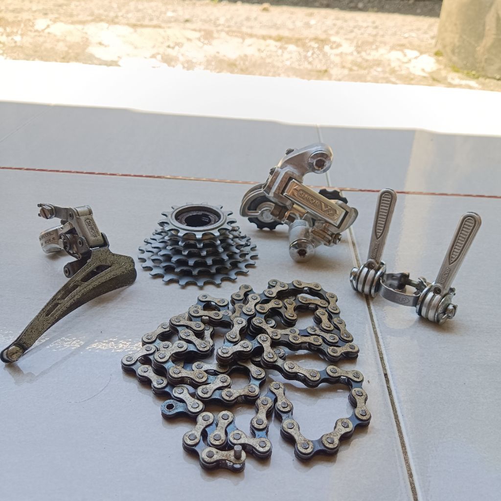 Grupset Suntour VX roadbike vintage 2x6 speed made in Japan