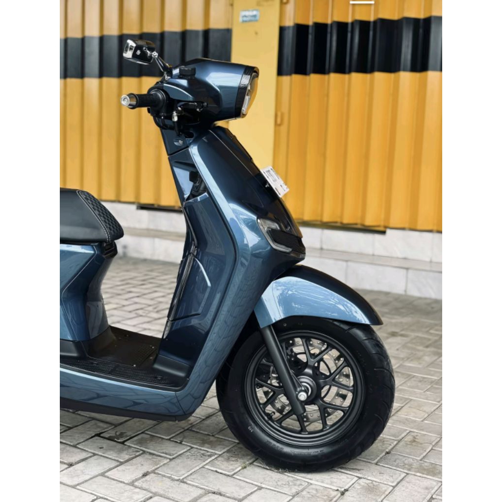 Cat Pu Titanium Dark Blue | cet pu warna biru gelap semu hitam