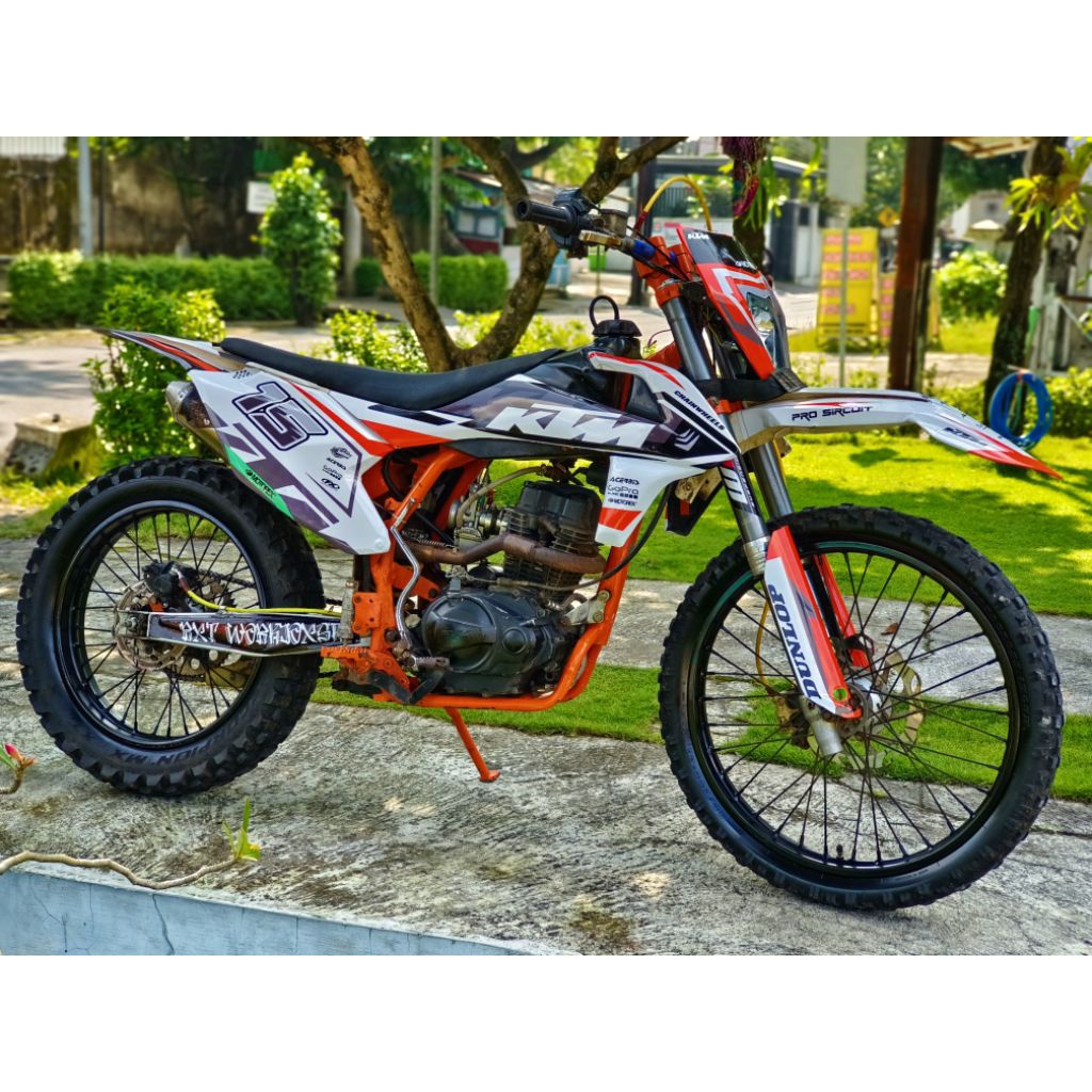 Trail/Supermoto KTM 250cc dewasa