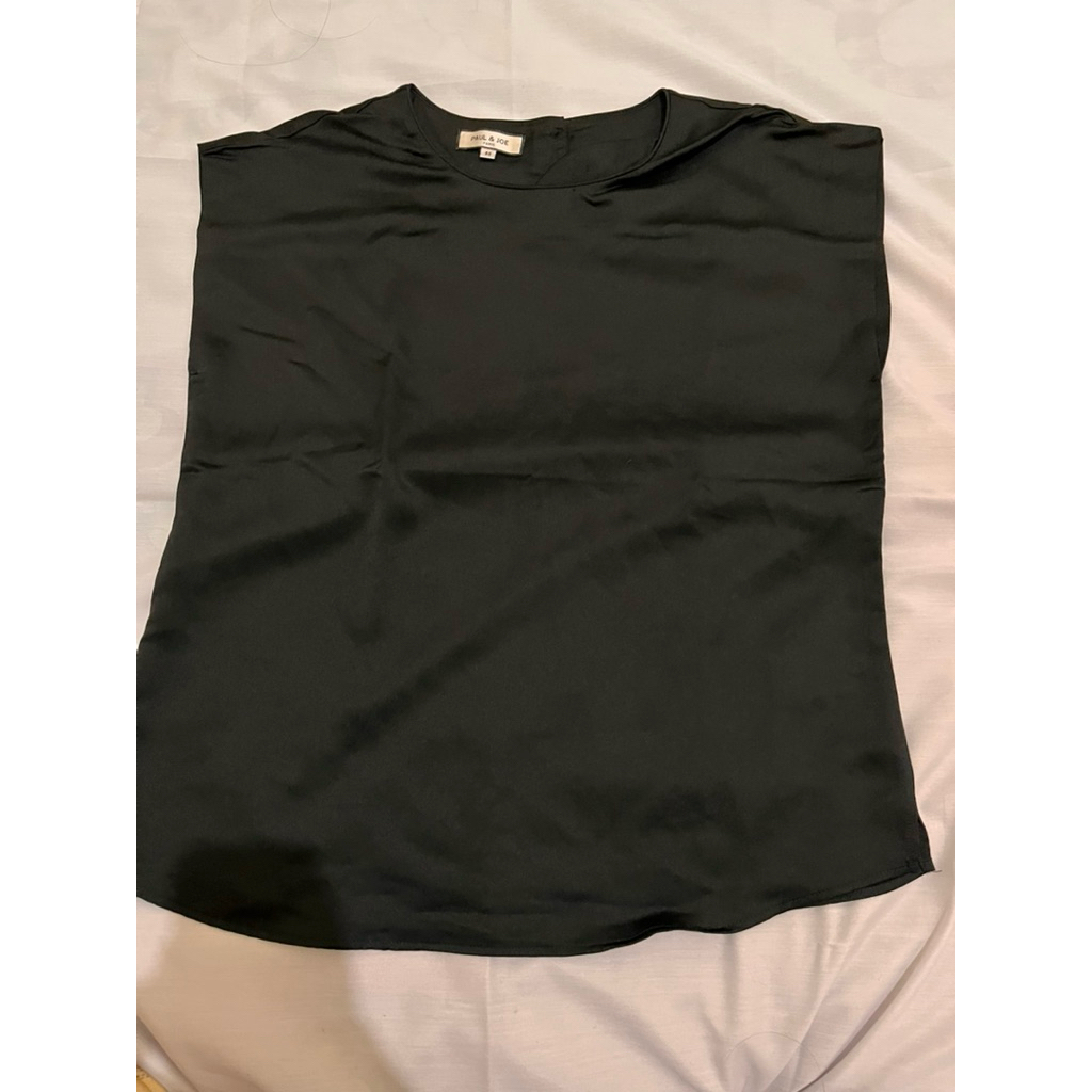 Blouse hitam paul & joe