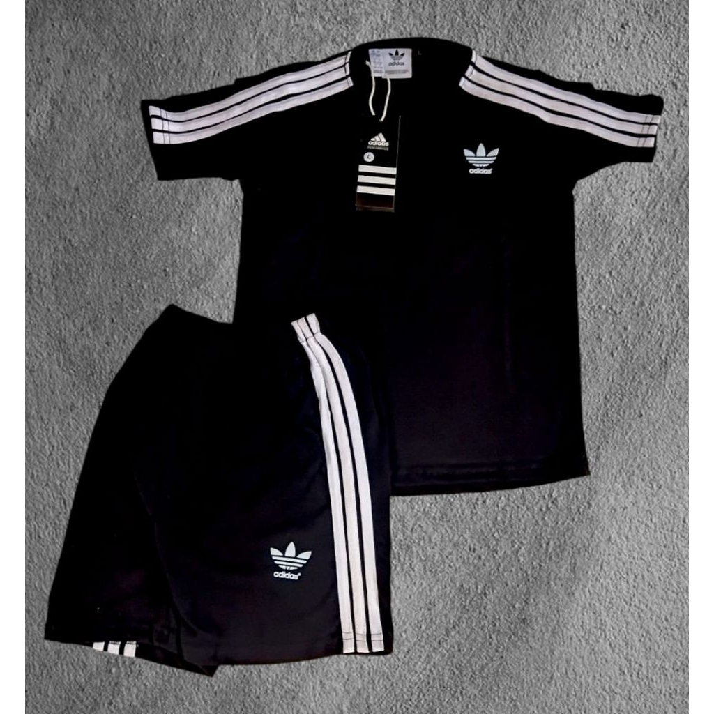 kaos setelan anak logo Piramida