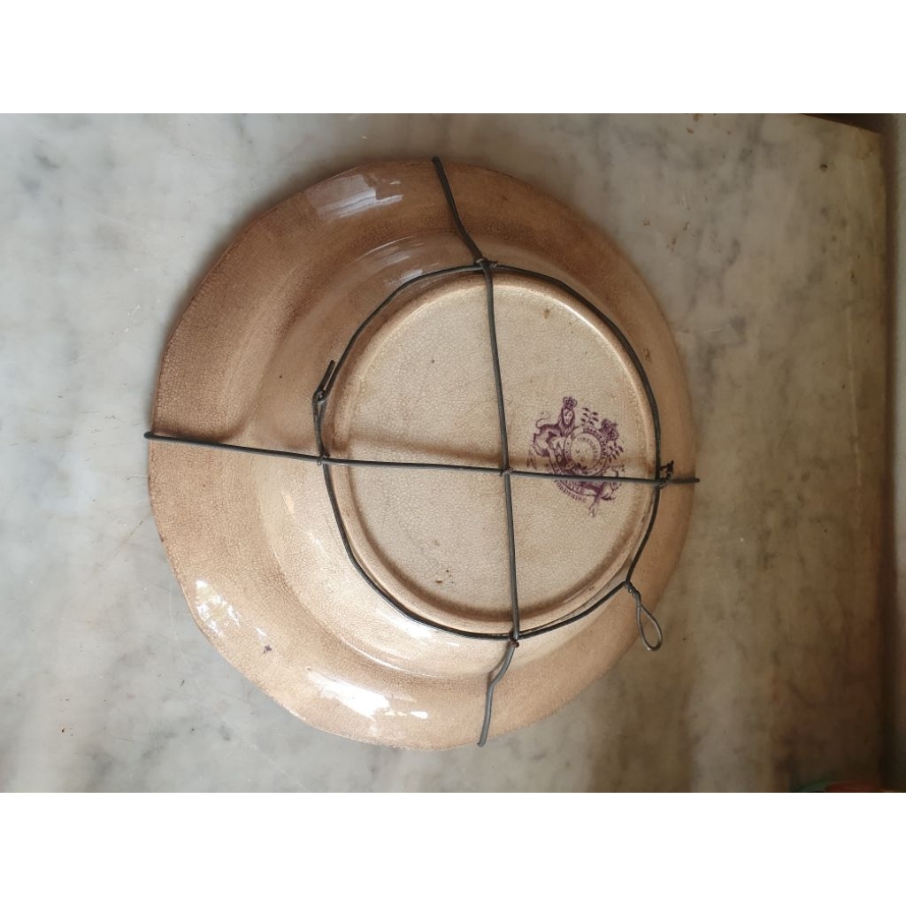 piring eropaan antik