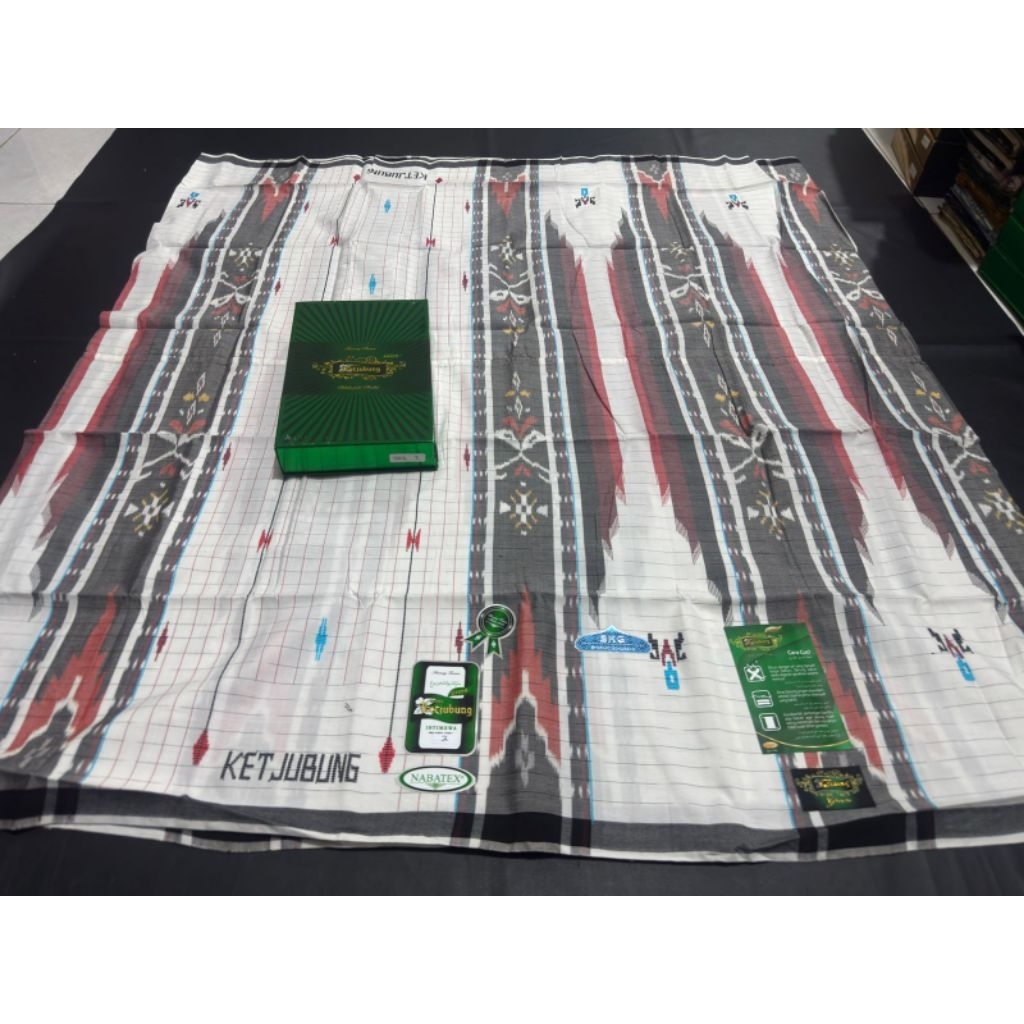 Sarung KETJUBUNG Green Mercerized Motif SKG