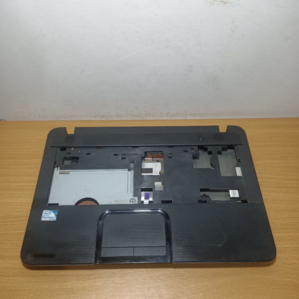 Bahan Casing Kesing Bawah Laptop Toshiba Satellite C800 L840 C800D L840D C840