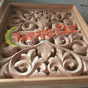 Ukiran Tebeng Trobong Dekorasi Rumah Full Lis Keliling di agen ornamen ukir