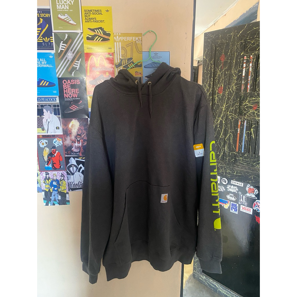 Carhartt Spellout ex Bnwt
