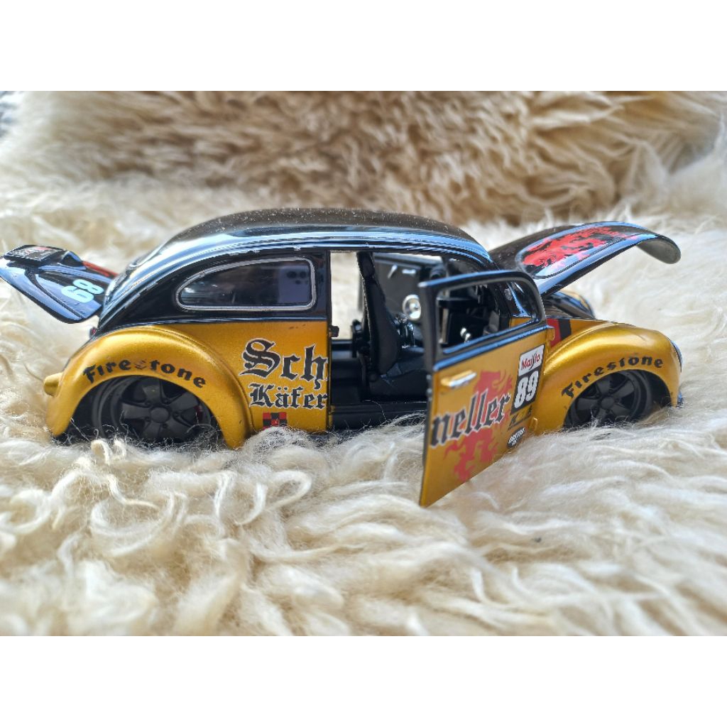 vw beetle scale 1/24 maisto