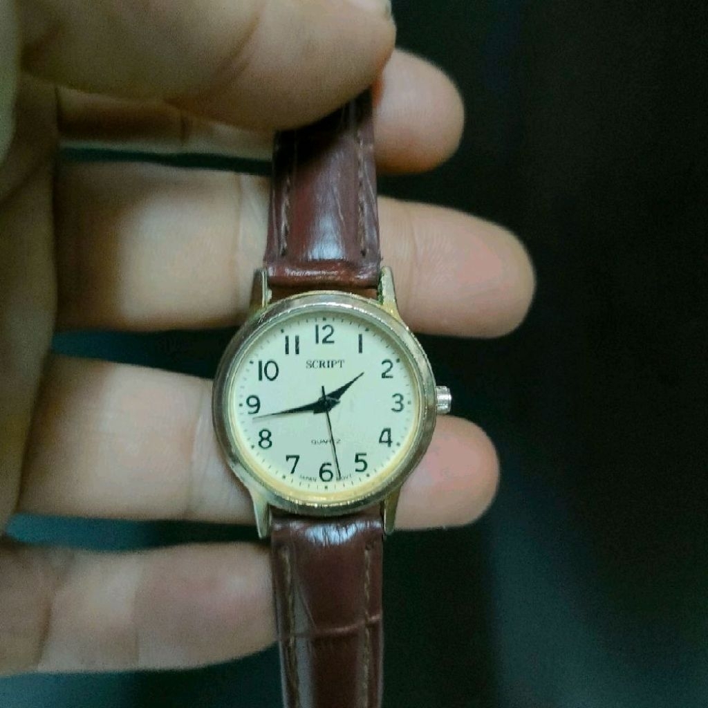 Jam Tangan Script Jam tangan J-Axis Diameter sekitar 25 mm