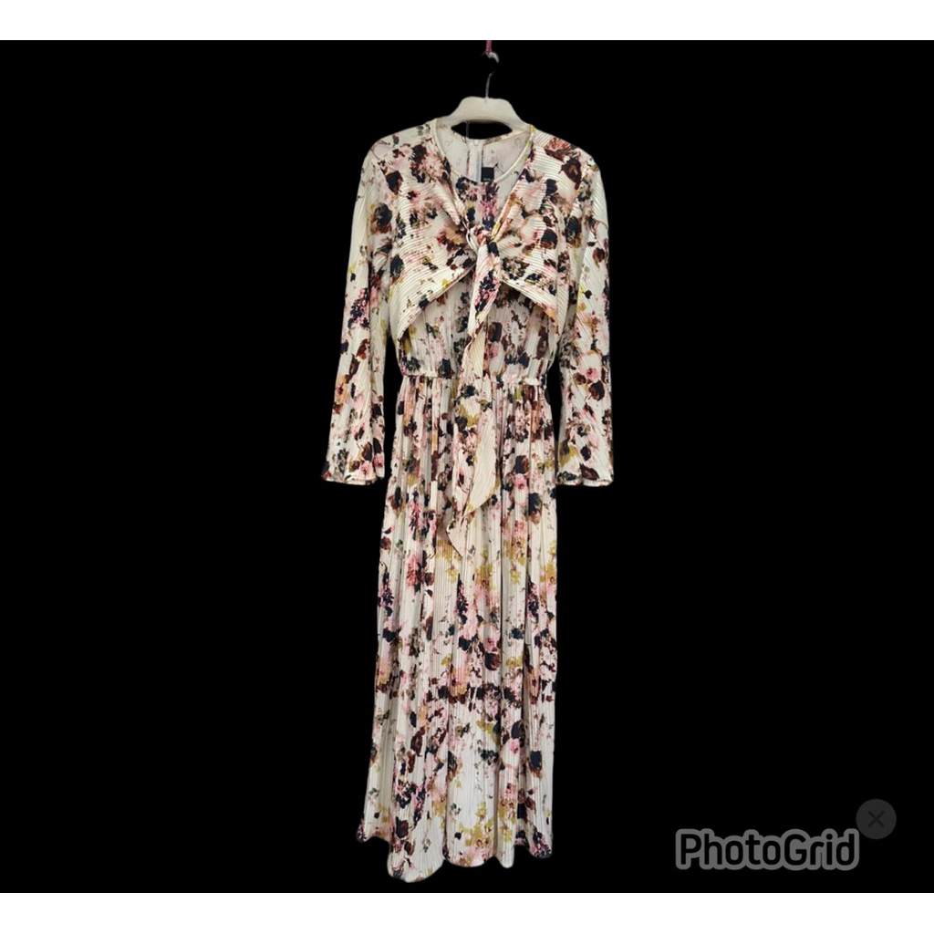 barli asmara dress plisket preloved
