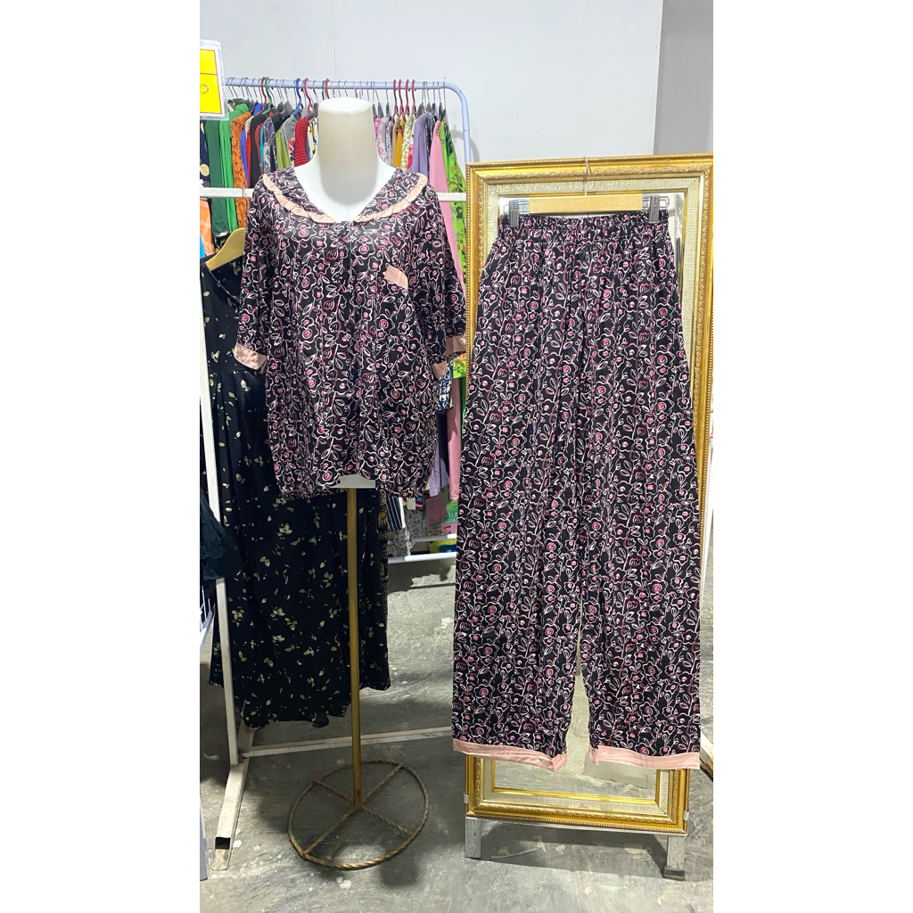 ONE SET RAYON VISCOSE