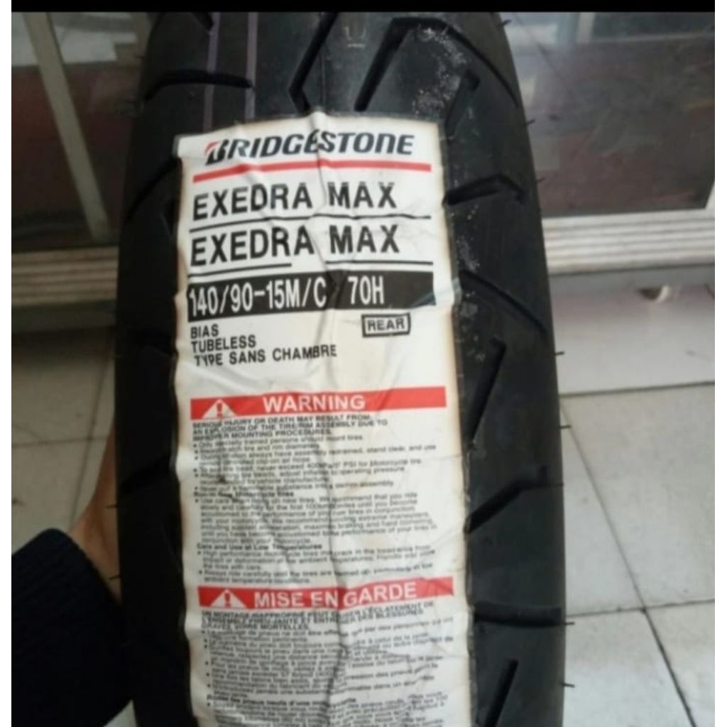 BAN LUAR BRIDGESTONE BATTLAX EXEDRA MAX UKURAN 140/90-15 TUBELESS