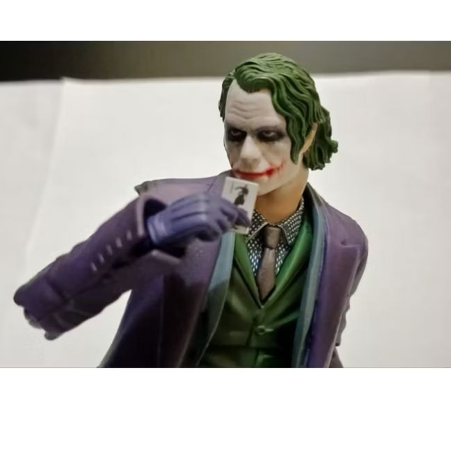 mafex joker ver 2.0 the dark knight