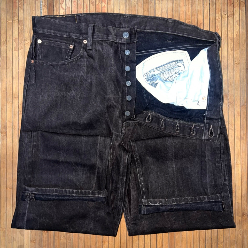 LEVIS 501xx DEADSTOCK ORIGINAL DARK BROWN STRAIGHT LEG BUTTON FLY DENIM JEANS