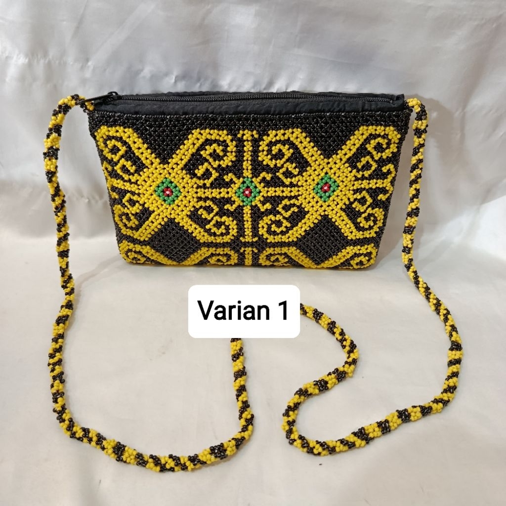 Tas Selempang Manik Dayak Kalimantan