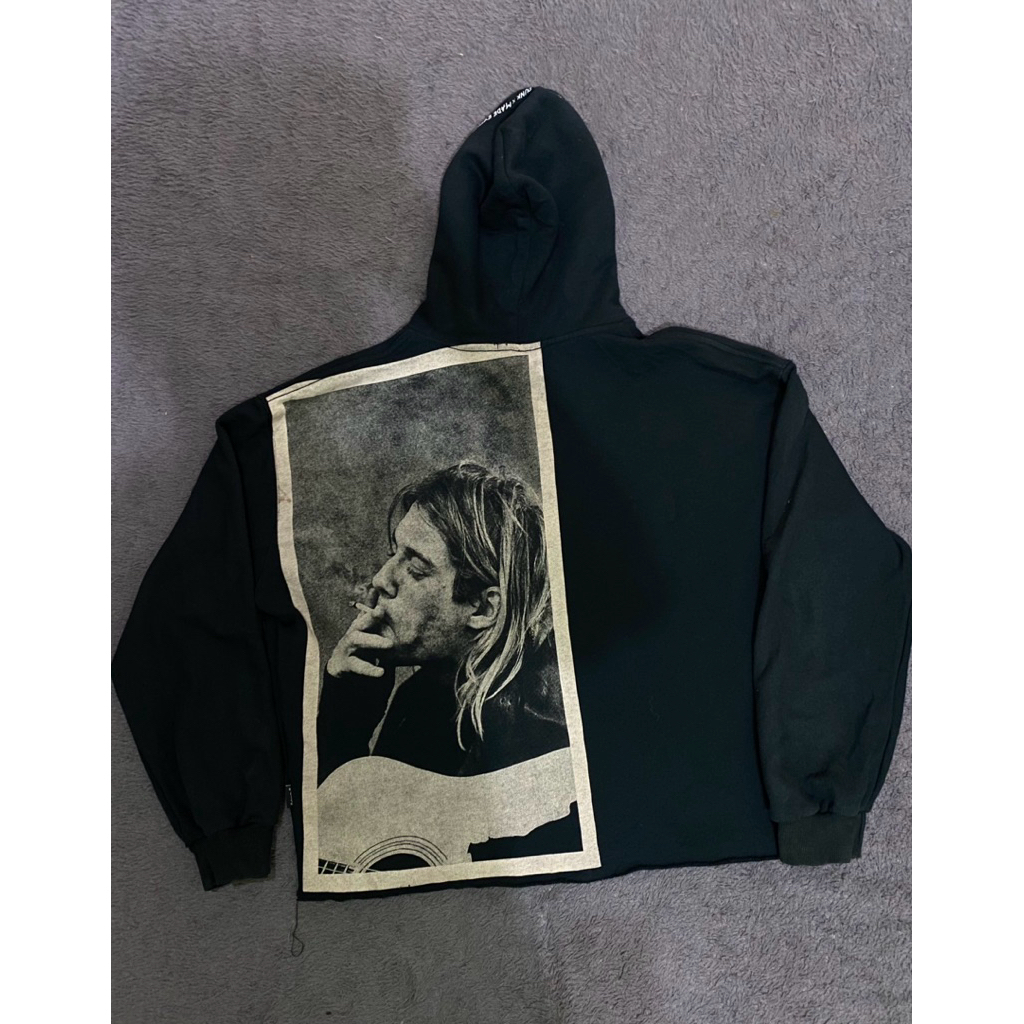 Sweat à capuche boxy homme Kurt Cobain Tribute MADE EXTREME en noir taille
