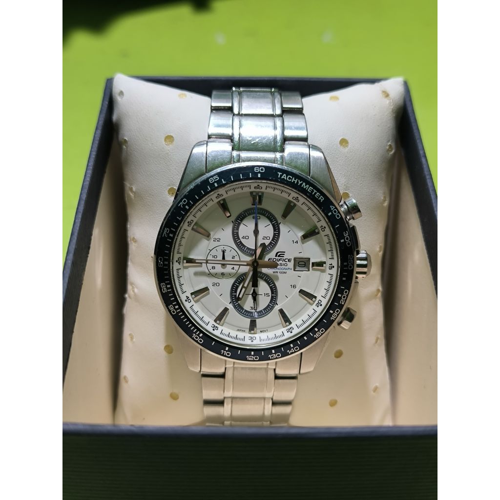 [PRELOVED] Jual Jam Tangan Pria Casio Edifice Chronograph EF-547D-7A2VUDF Water Resistant 100M White