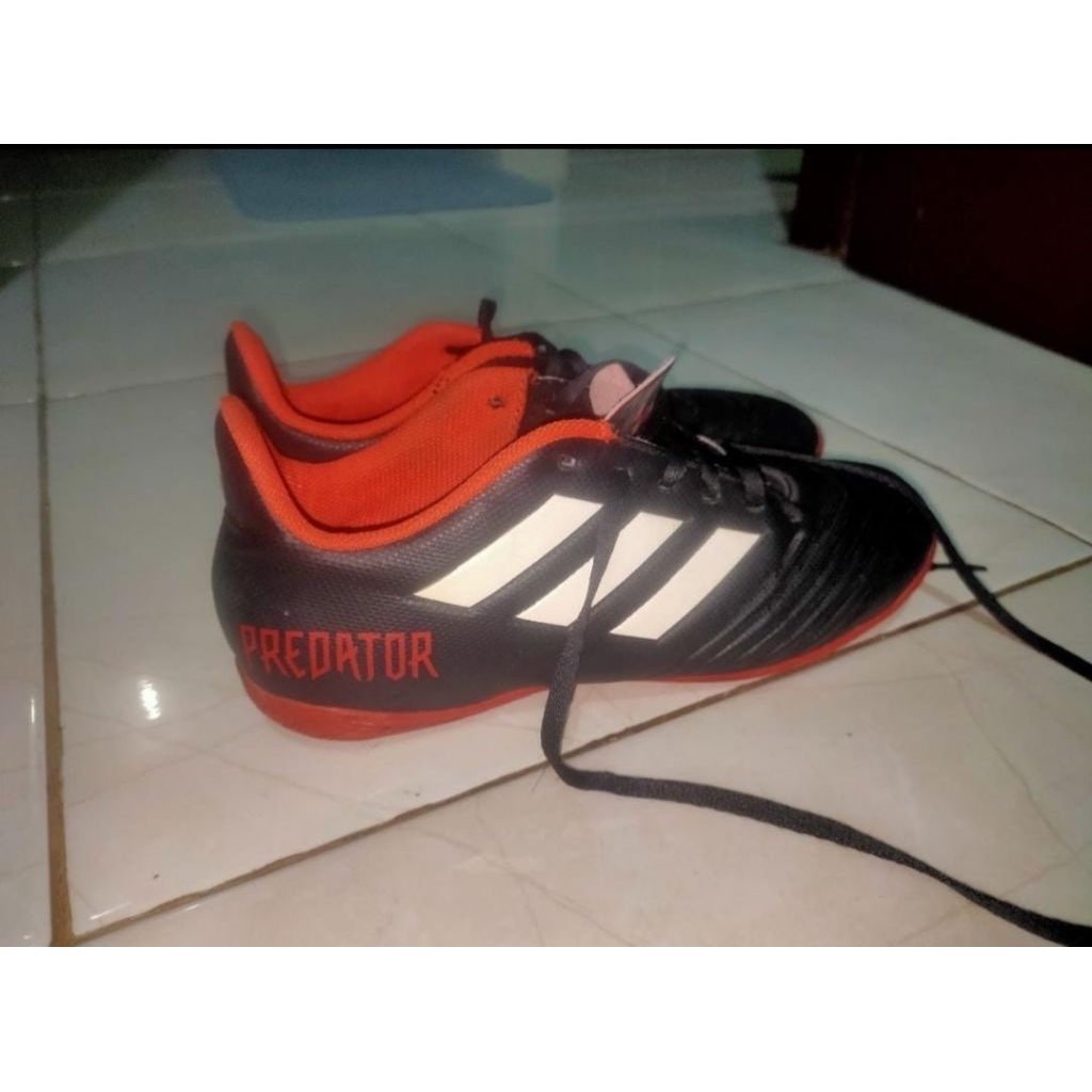 SEPATU FUTSAL ADIDAS PREDATOR TANGO 18.4 IN