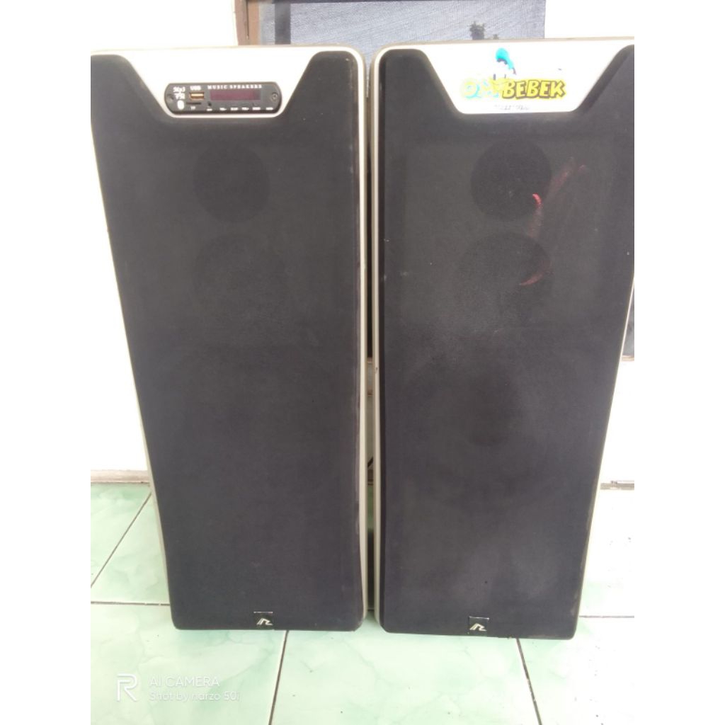 Speaker aktif Roadmaster bluetooth normal USB blm nyoba,speaker 8,5inch minus box ada yg mekar sesua