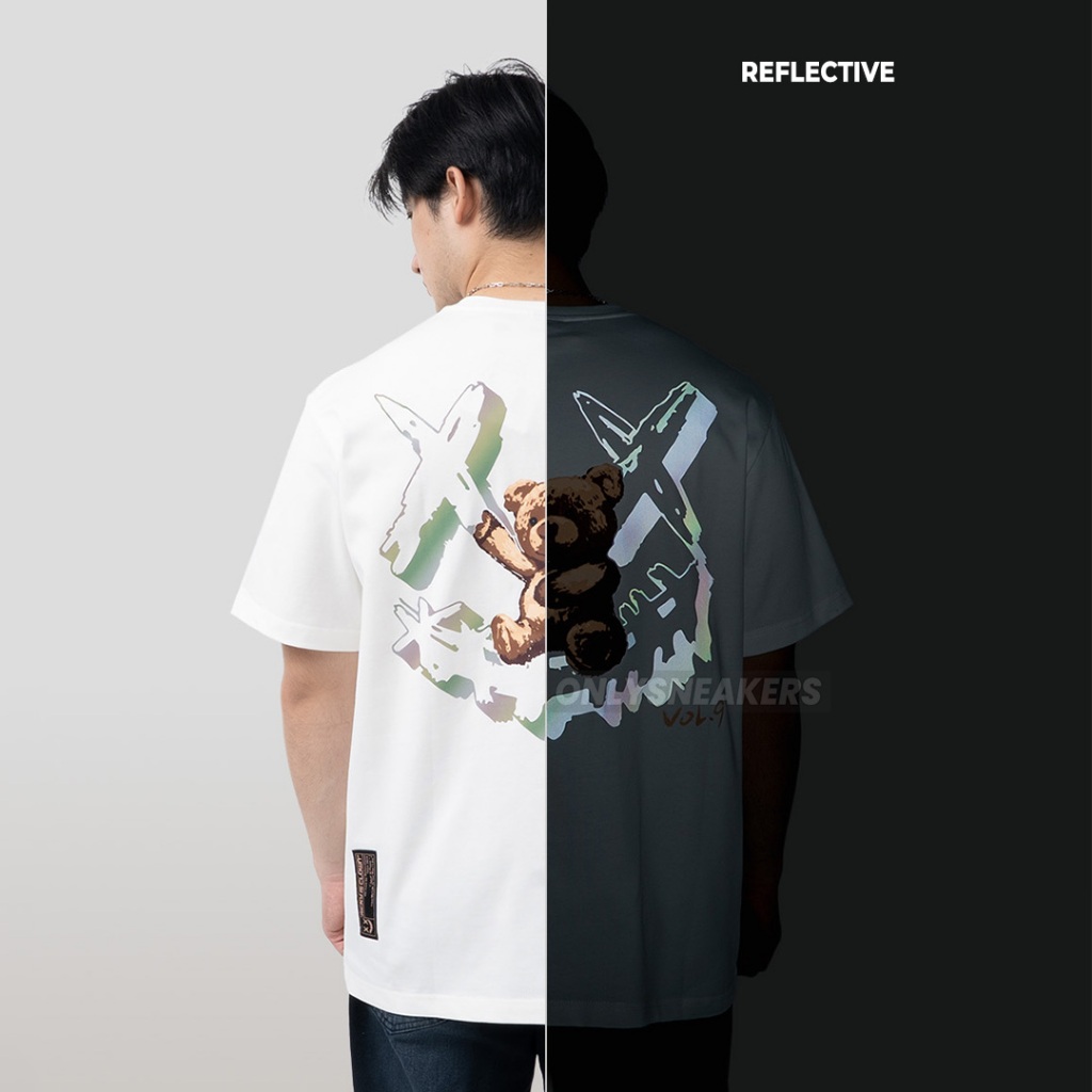 RICKY IS CLOWN MAGIC BEAR REFLECTIVE WHITE TEE