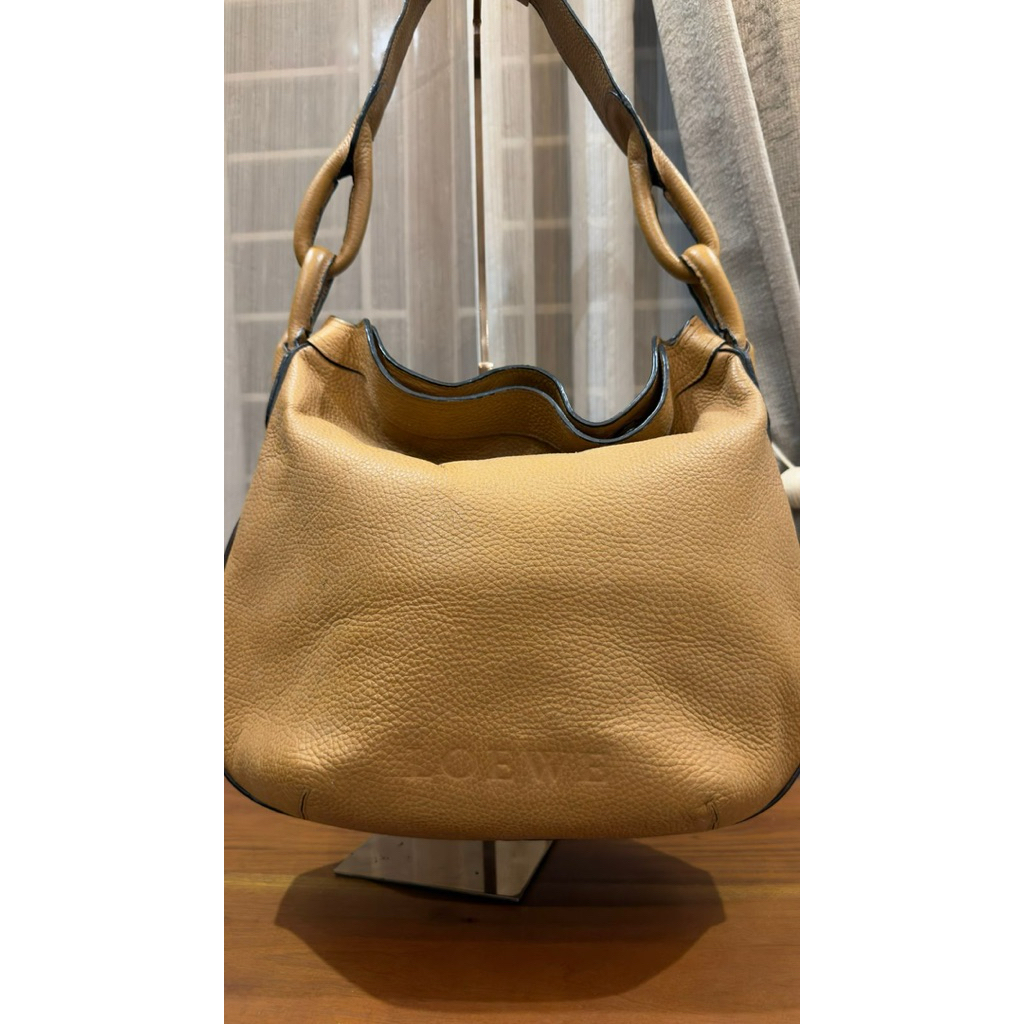preloved Loewe Pebble Hobo Bag
