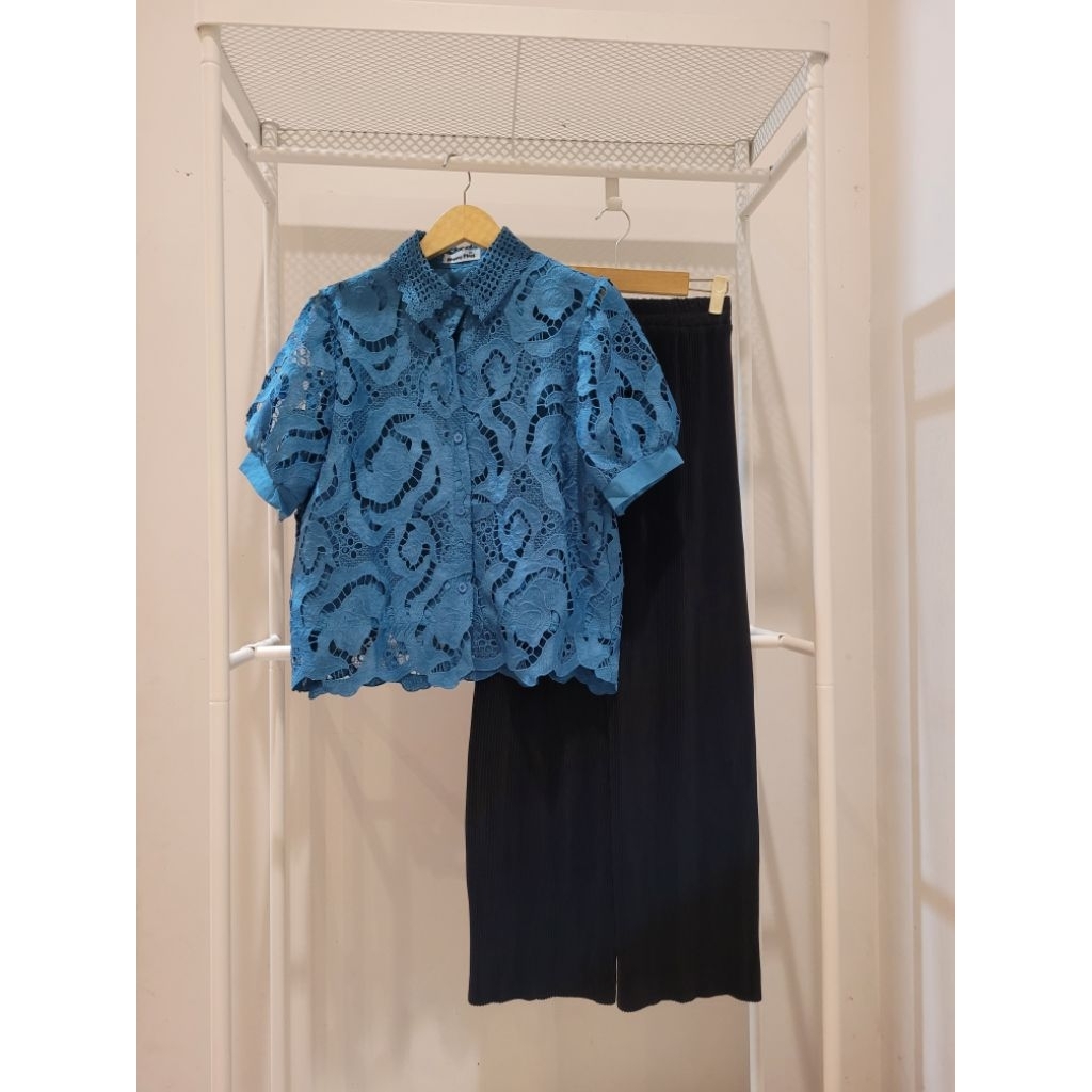 Korean Style set blouse katbol brokat Red Green Celana Kulot Plisket Imlek Bangkok BKK ready