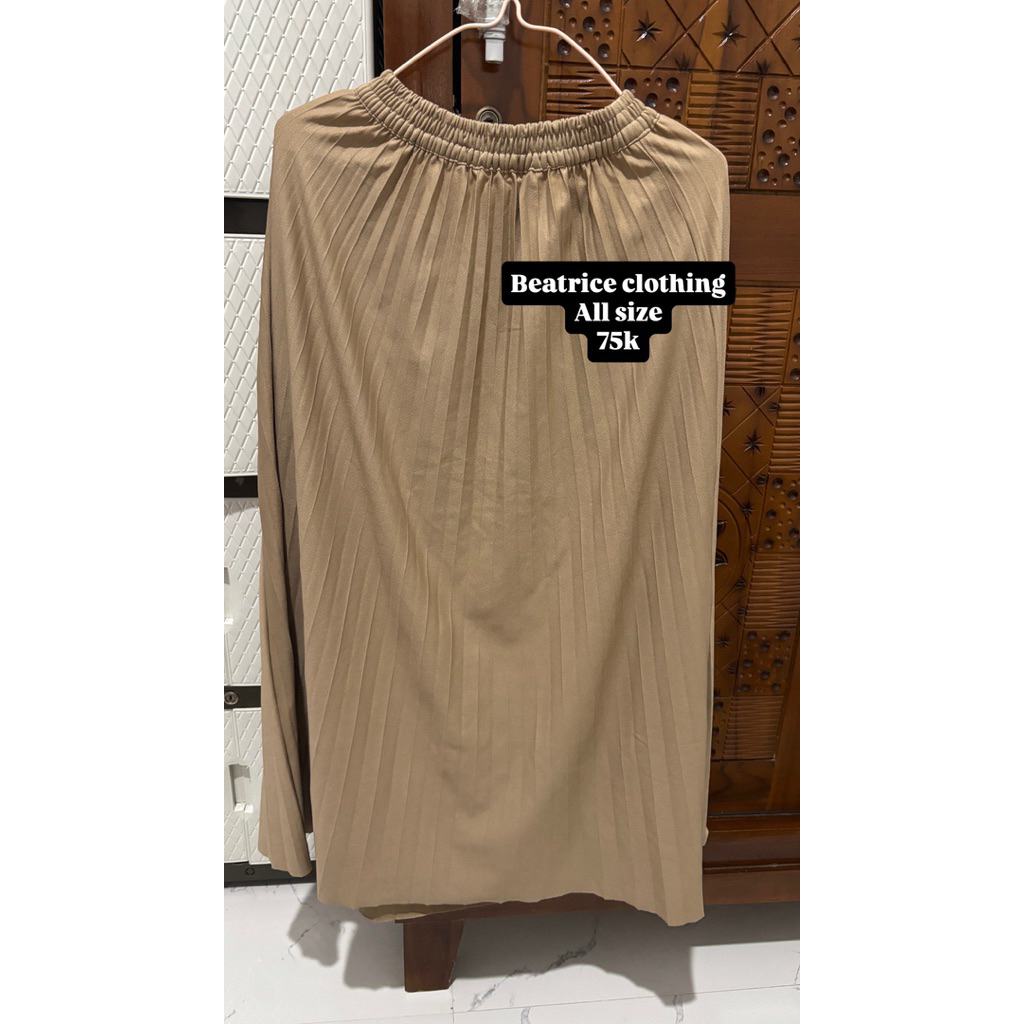 preloved beatrice clothing