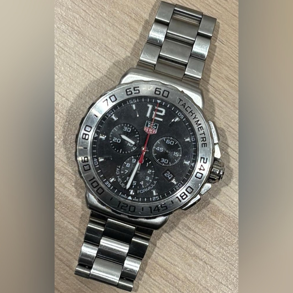 Jam tangan TAG Heuer Formula 1 Chronograph CAU1112