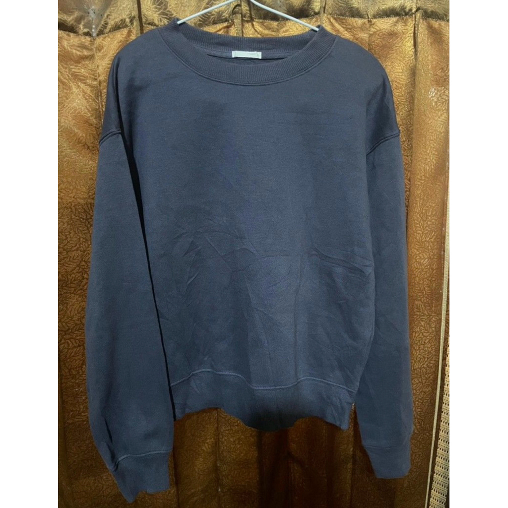 GU Sweater