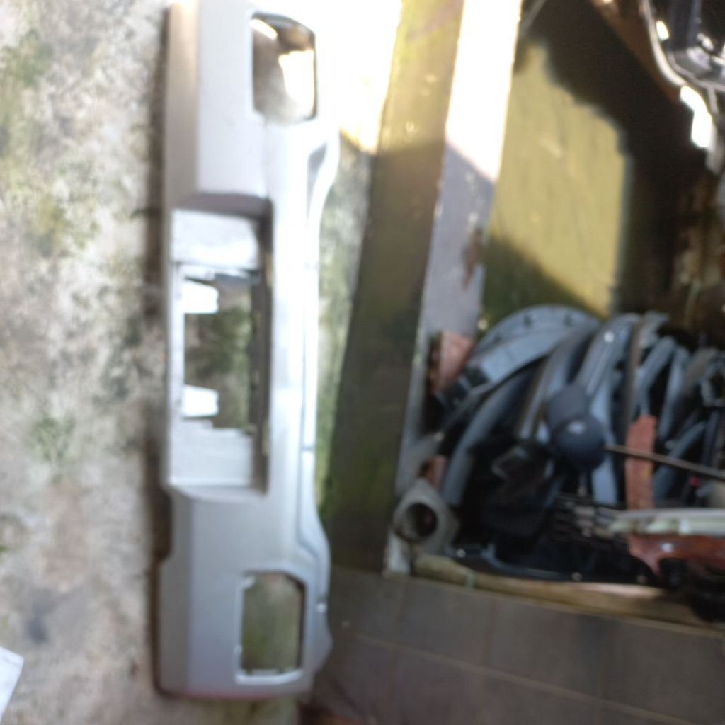 BEMPER BELAKANG SUZUKI KARIMUN KOTAK ORIGINAL