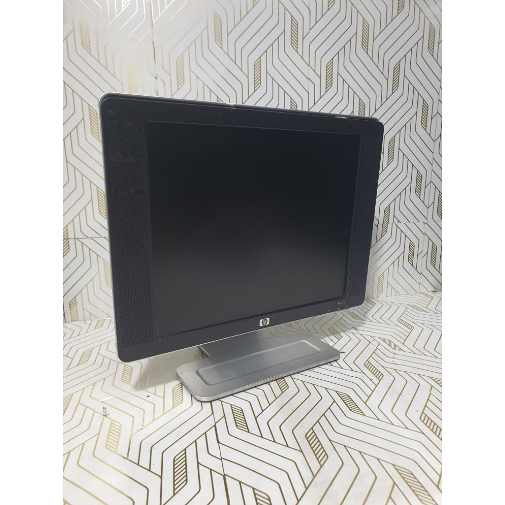 monitor bekas.monitor hp 17 kotak vp17 lengkap kabel kondisi bagus bergaransi