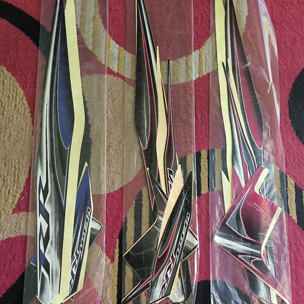 Striping/Lis Body Yamaha Vega RR 2013/2014/2015 – Stiker Body Vega RR 1 Set Lengkap