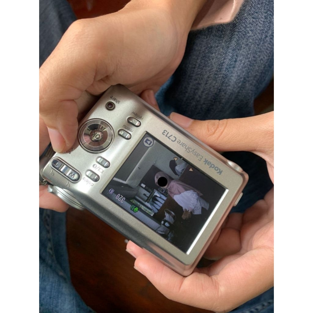 KODAK EASYSHARE C713