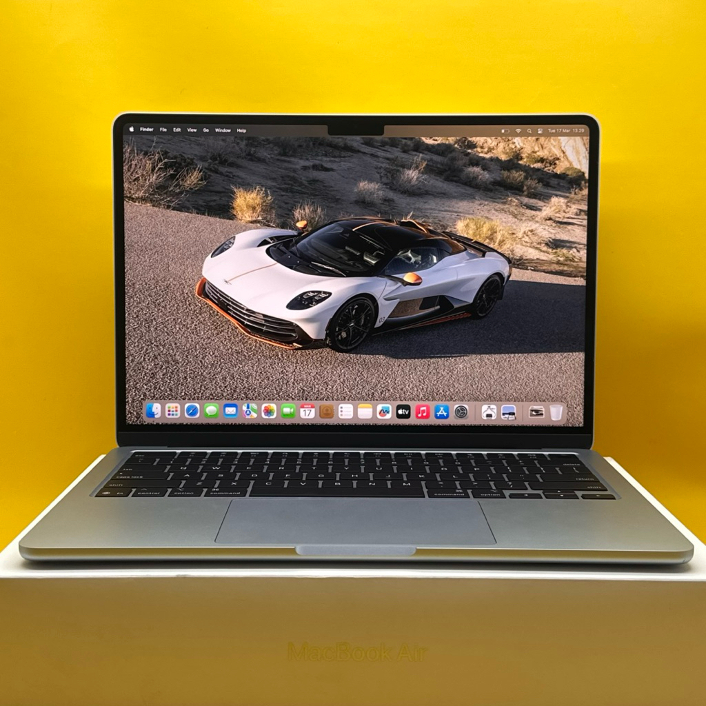 Macbook Air M4 2025 13" / 24 GB / 512 GB Second Original