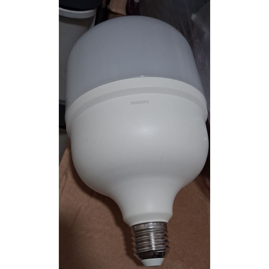 Lampu LED Philips 40 Watt