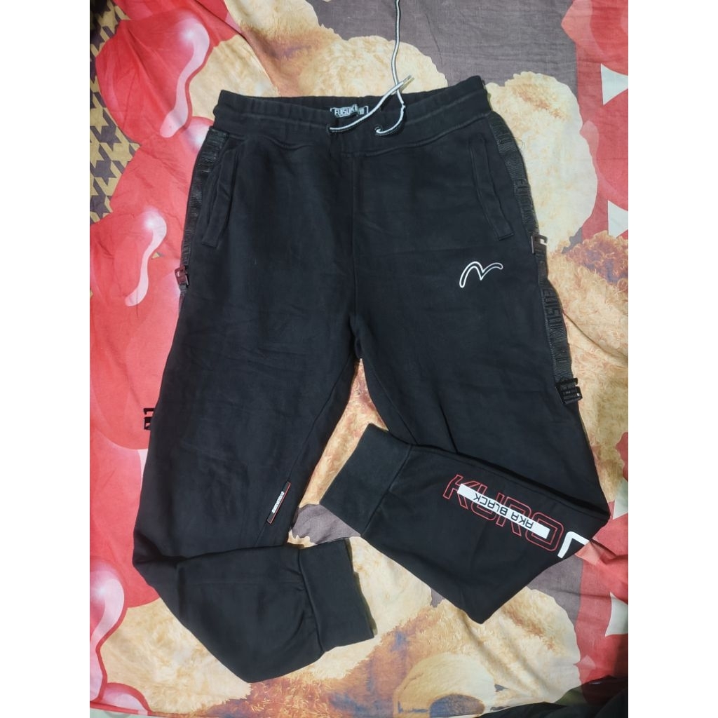 celana joger evisuKuro