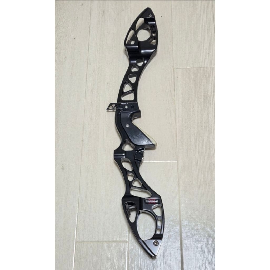 Hoyt Formula X 25" RH Black